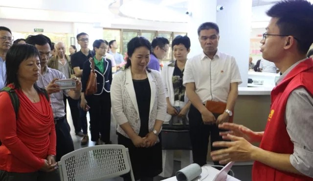 廣州市(shì)白(bái)雲區(qū)多(duō)名領導攜百名養老(lǎo)工(gōng)作(zuò)者，考察調研好(hǎo)孝心社區(qū)居家(jiā)養老(lǎo)創新養老(lǎo)模式