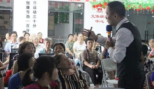 長(cháng)知(zhī)識！這(zhè)場(chǎng)财産處理(lǐ)法律講座，讓社區(qū)老(lǎo)人(rén)的(de)生(shēng)活更加安定！