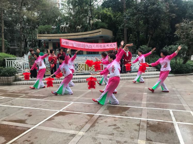 齊聚一(yī)堂歡歡樂(yuè)樂(yuè)元邦社區(qū)鬧元宵