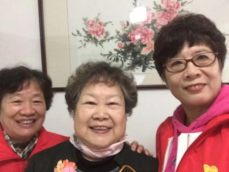 “和(hé)睦鄰裡(lǐ)，攜手相(xiàng)伴”探訪活動