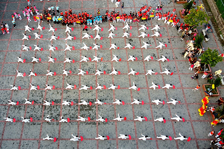 江西(xī)南(nán)豐：科(kē)學健身(shēn)助力老(lǎo)年(nián)人(rén)健康